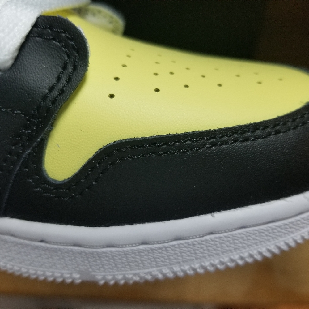 Air Jordan 1 Low 'Fusion' Sz:8 Women or 6.5YOUTH - Picture 7 of 12